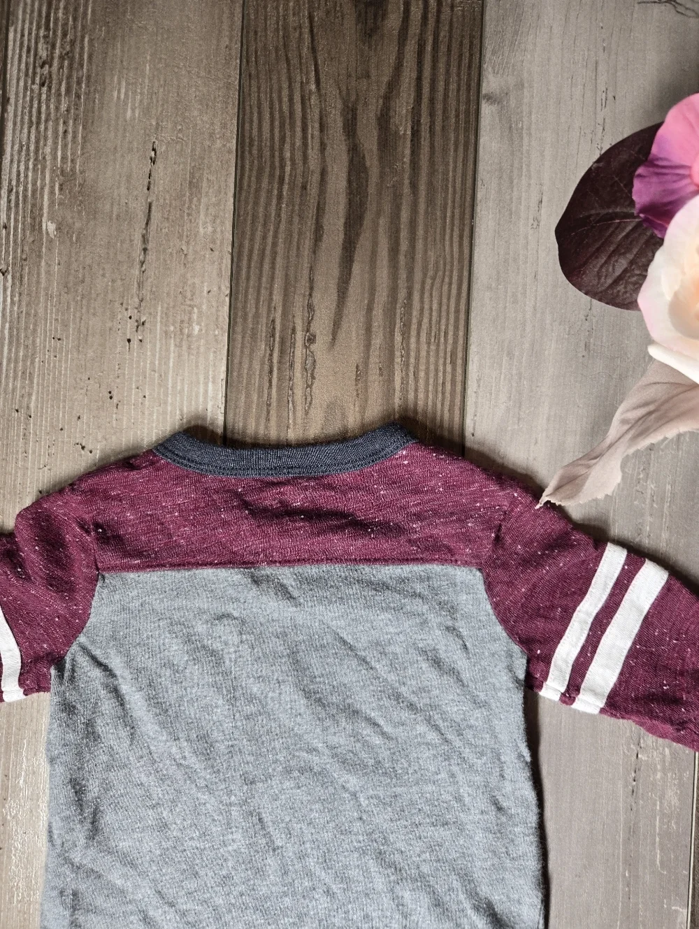 OshKosh B'gosh Burgundy Gray and White Varsity Logo Tee Baby Boy Size 9m NWOT